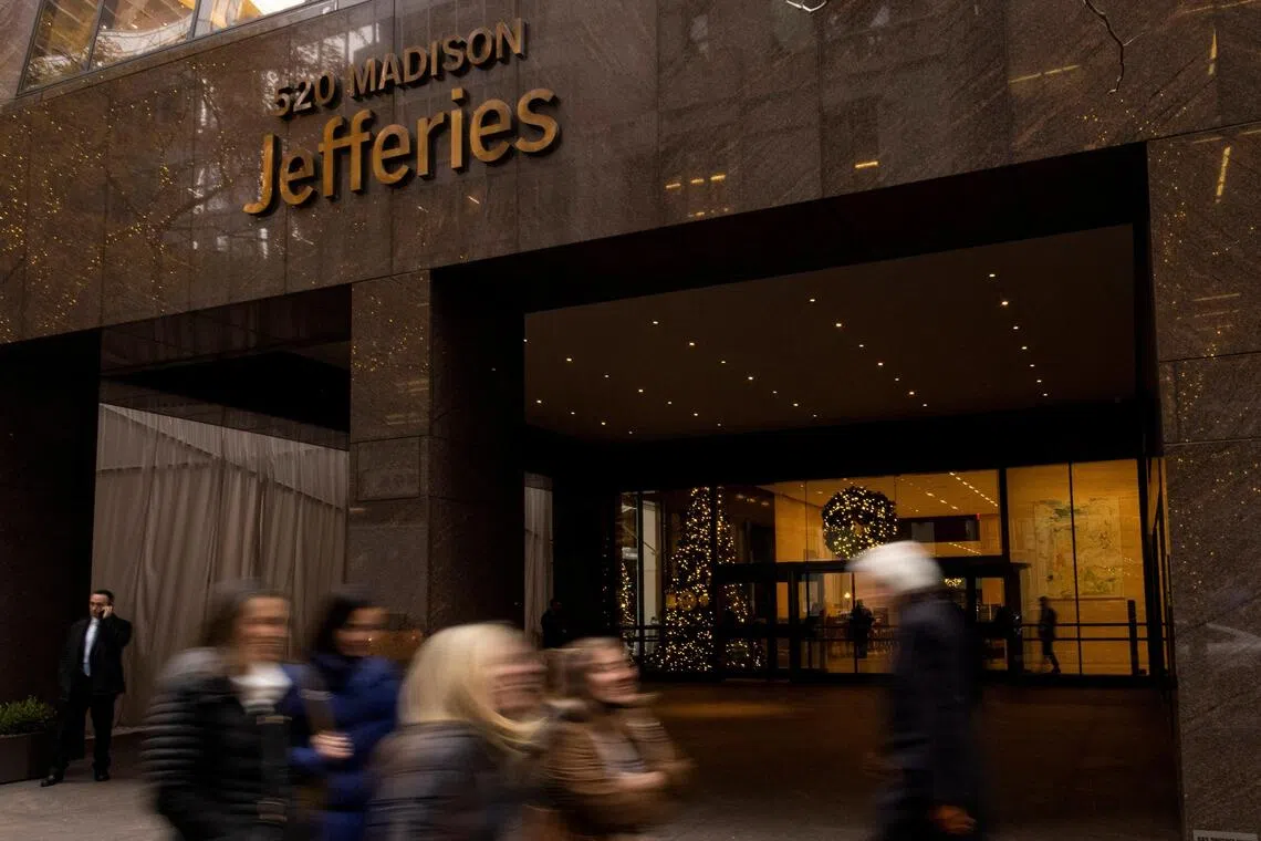 Jefferies' strong banking push dimmed by asset management slump