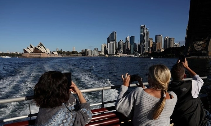 Australia tightens visa rules, complicating student migration paths