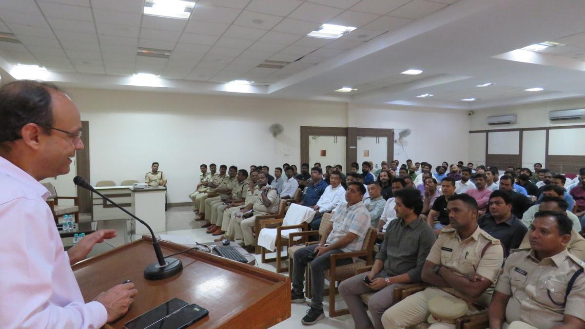हैदराबाद में 32 पबों के पास वैध फायर एनओसी नहीं मिला