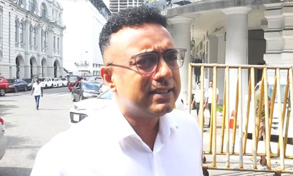 Ex-Labour Minister Nanayakkara Completes CIABOC Statement