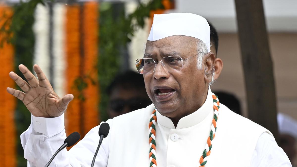Congress chief accuses Modi government of undermining reservation policy