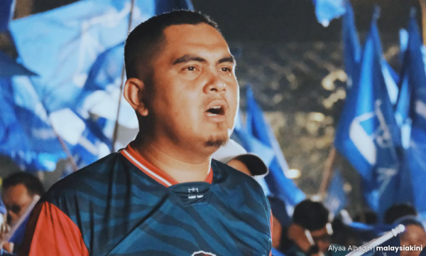 Akmal Hadir Jemputan Pemuda PAS; Zuraida Tolak Kembali PKR