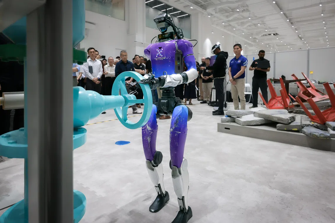 Singapore to deploy AI humanoid robots with Home Team by 2028
