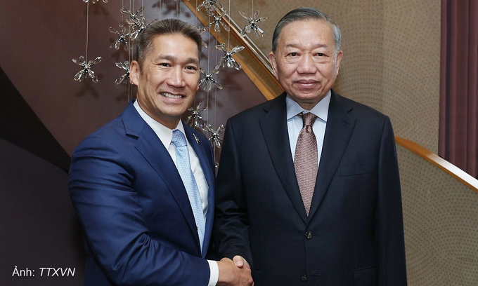Vietnam's top leader meets acting US Navy secretary in New York