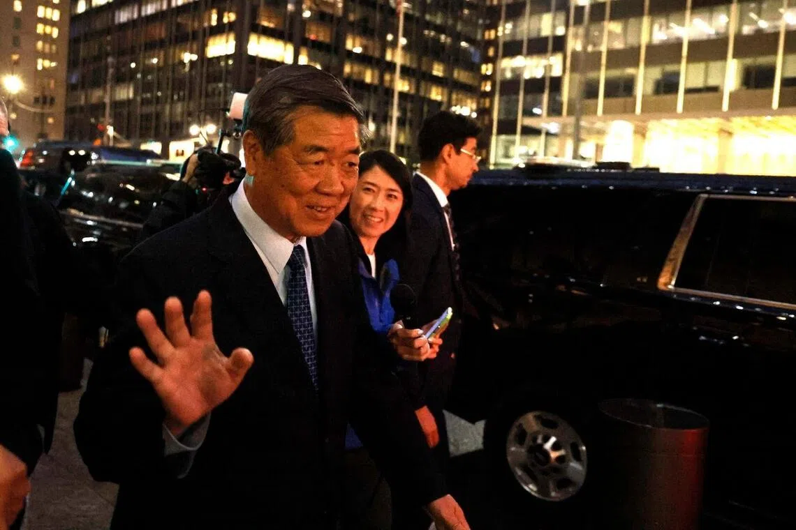 Chinese yuan strengthens to multi-year high as Beijing relaxes currency controls
