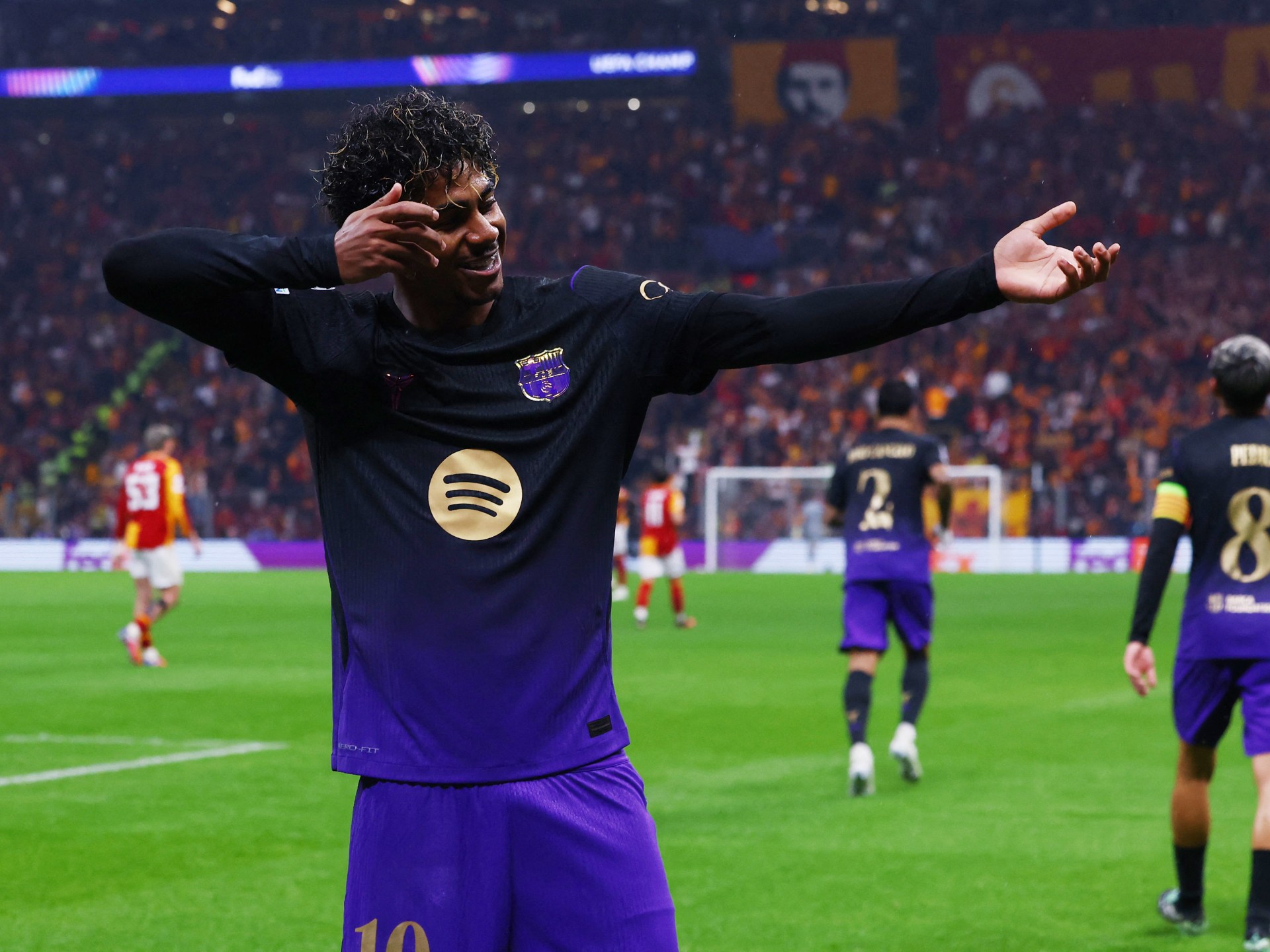 Barcelona Eyes Champions League Upset Against Defending Champion PSG
