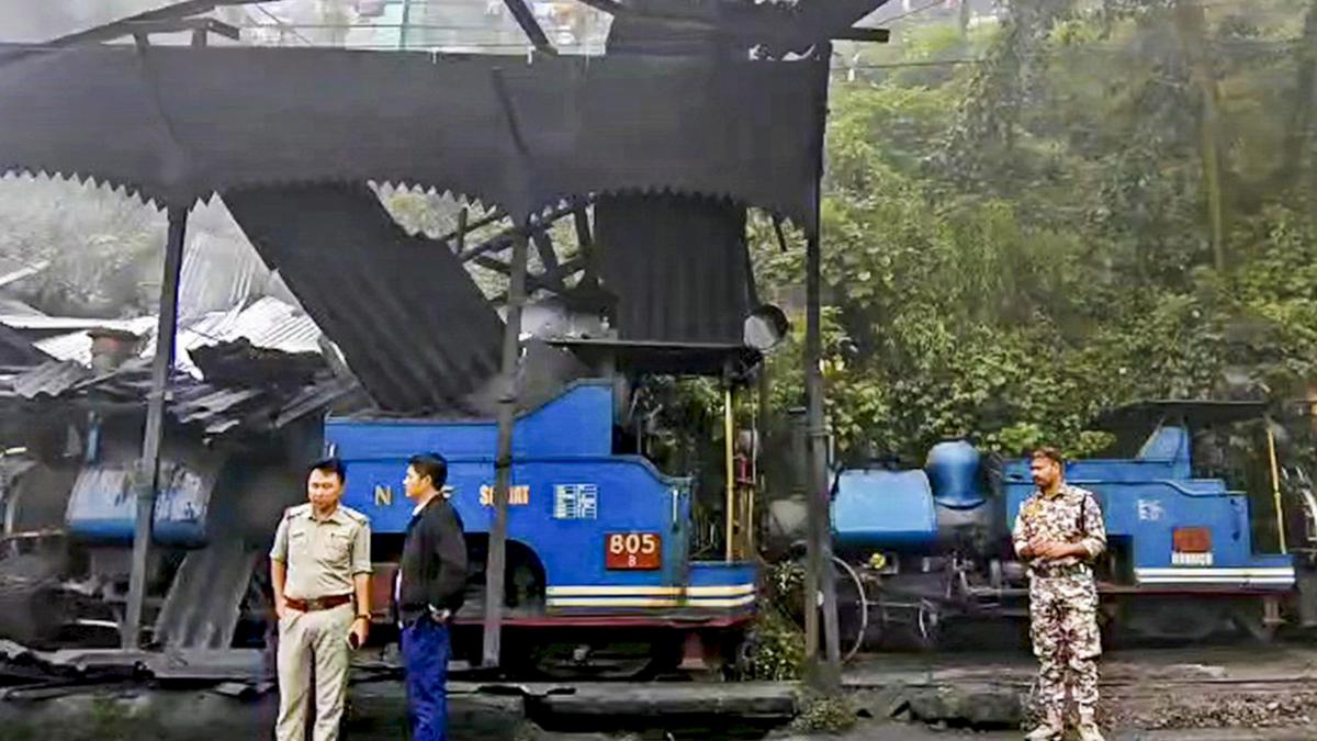 Heavy rainfall wreaks havoc across West Bengal; Darjeeling toy train accident injures multiple
