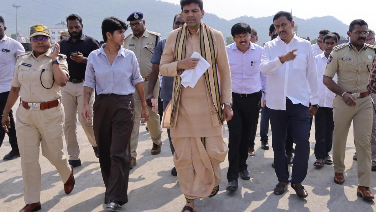 Varanasi Municipal Corporation upgrades drainage ahead of Saras Aajeevika Mela