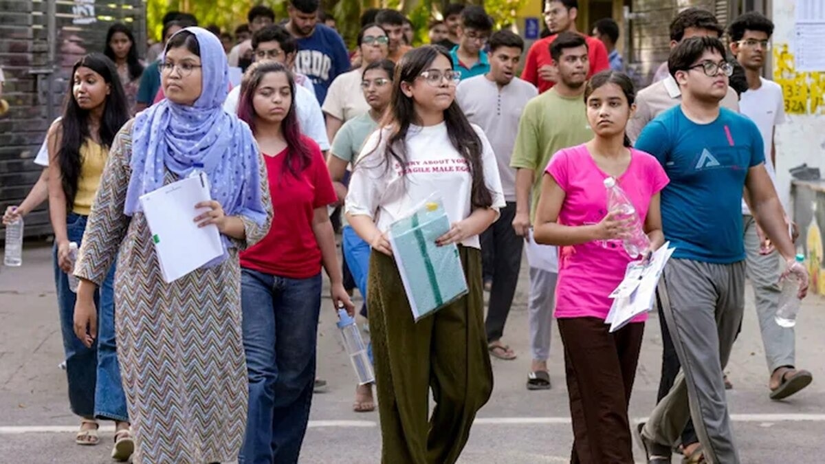 Maharashtra Teacher Exam Paper Leak: Questions Stolen from Agra Press