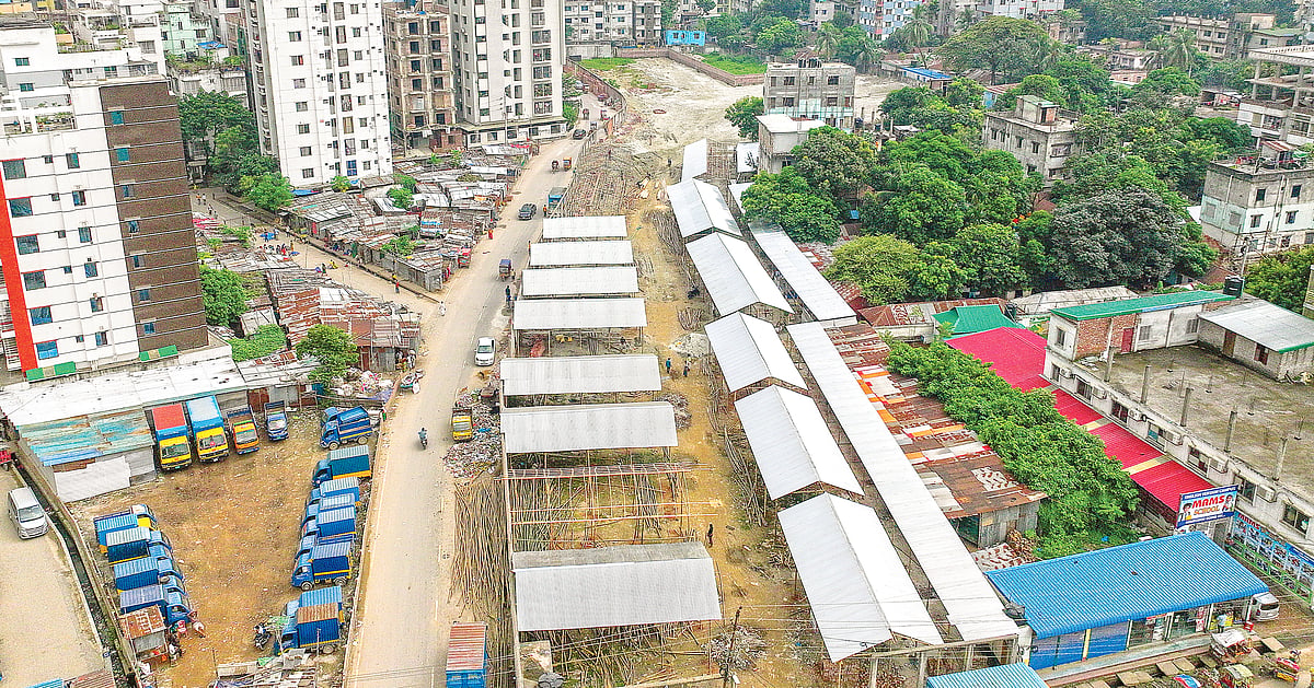 Wholesale Market Operates on Hospital Land, Raising Concerns