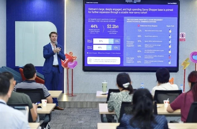 Savvy Vietnamese online shoppers drive e-commerce boom with outsized spending