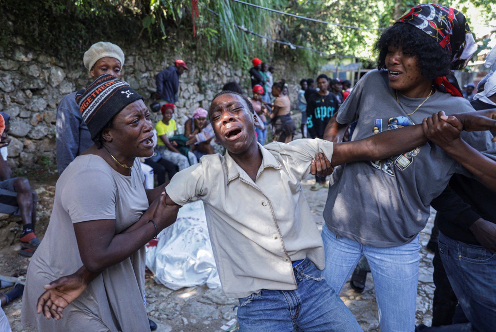 Gang violence kills 30 in Haiti hillside community attack