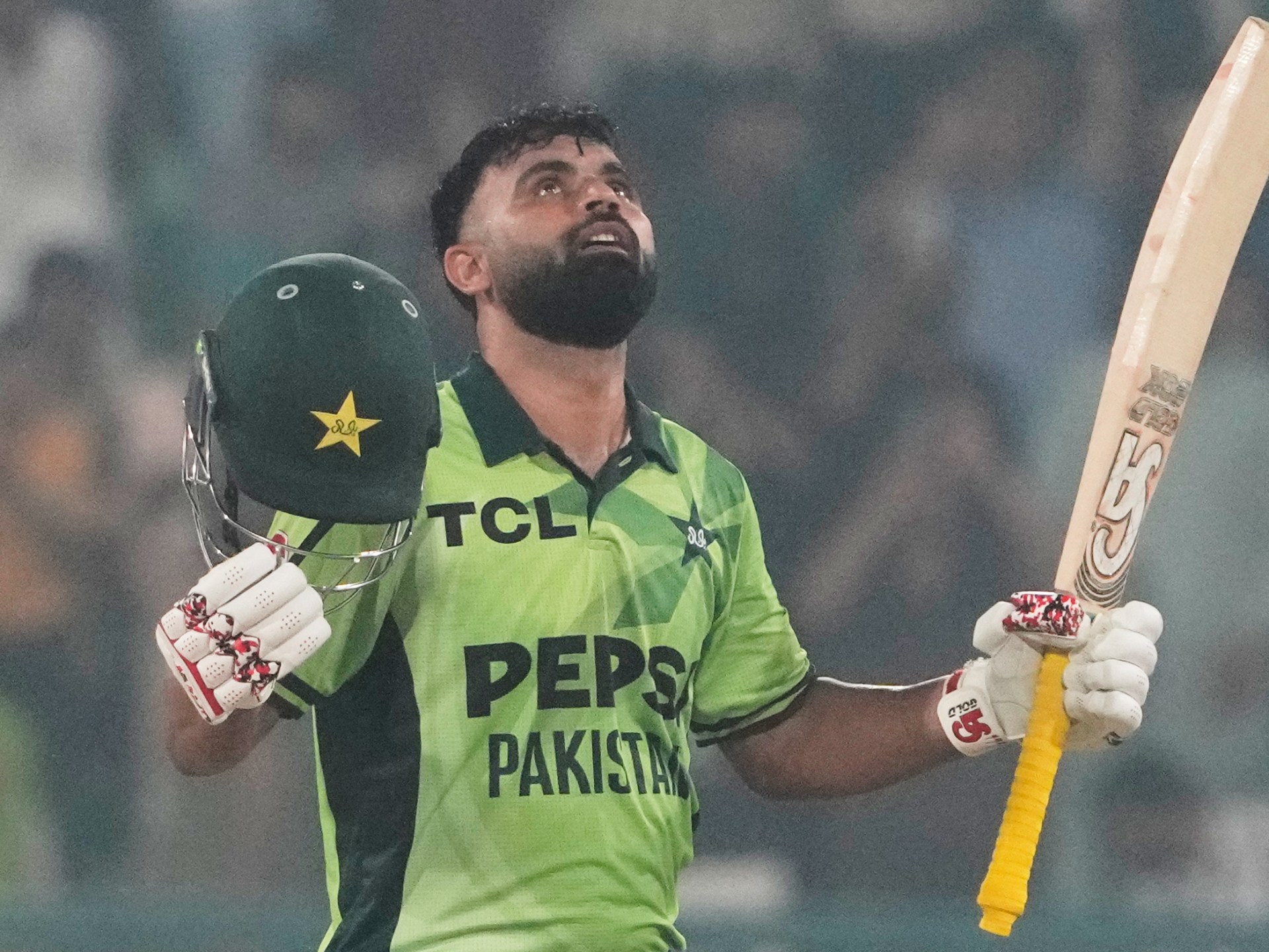 Zaman's century leads Pakistan past Sri Lanka in tri-series final