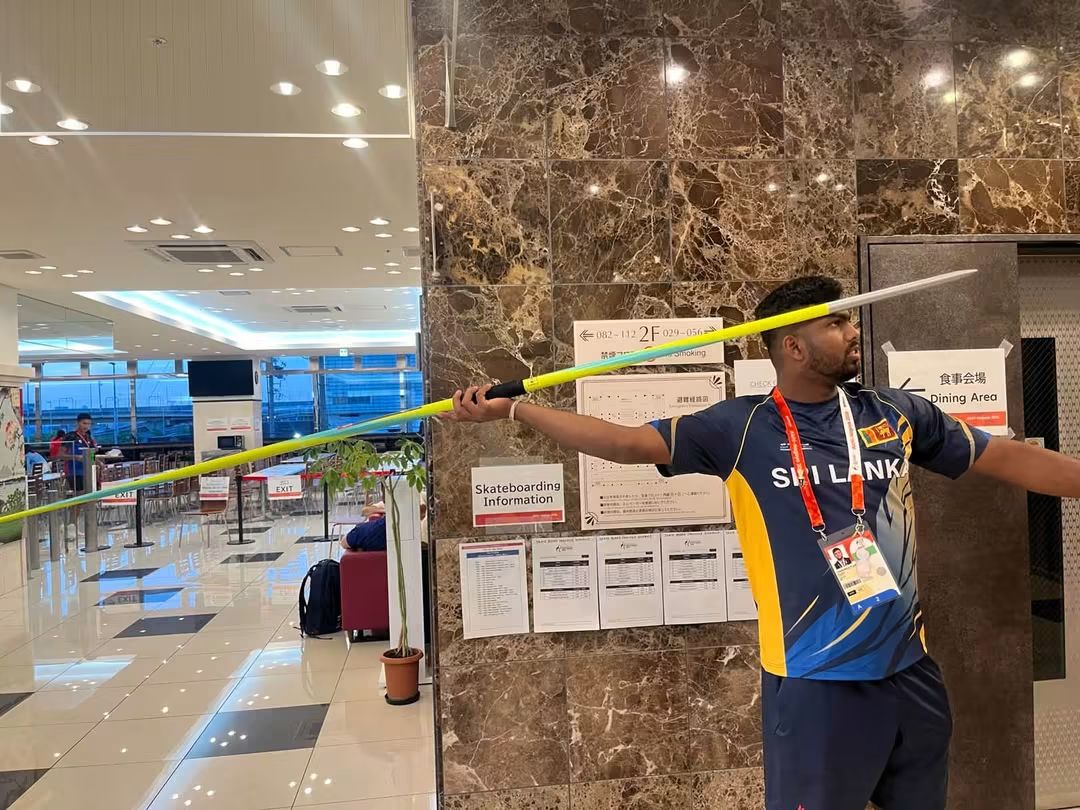 Sports Ministry Equips Tharanga with New Javelin for Competition