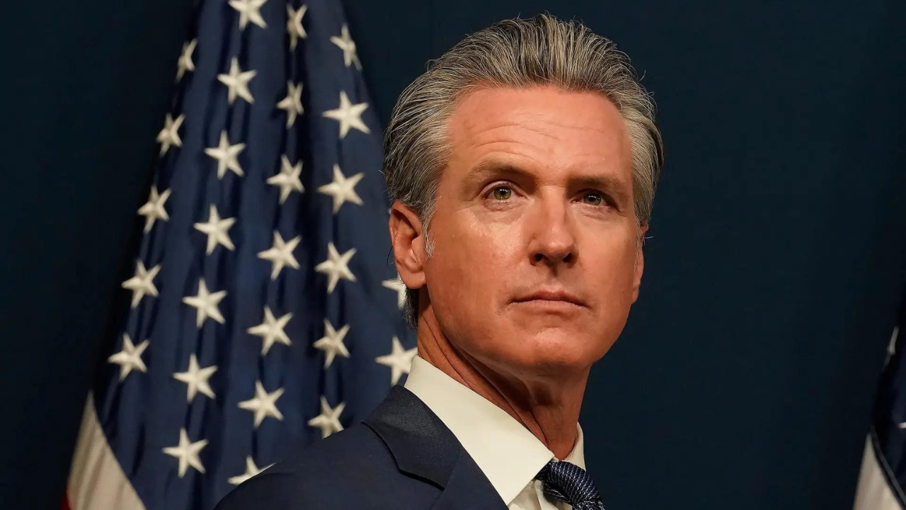 California Governor Signs Election Protection Bills Ahead of US Midterms