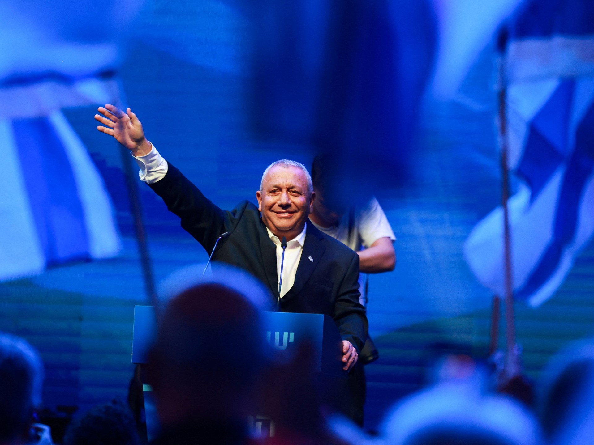 Israeli opposition figures emerge as challengers to Netanyahu's leadership