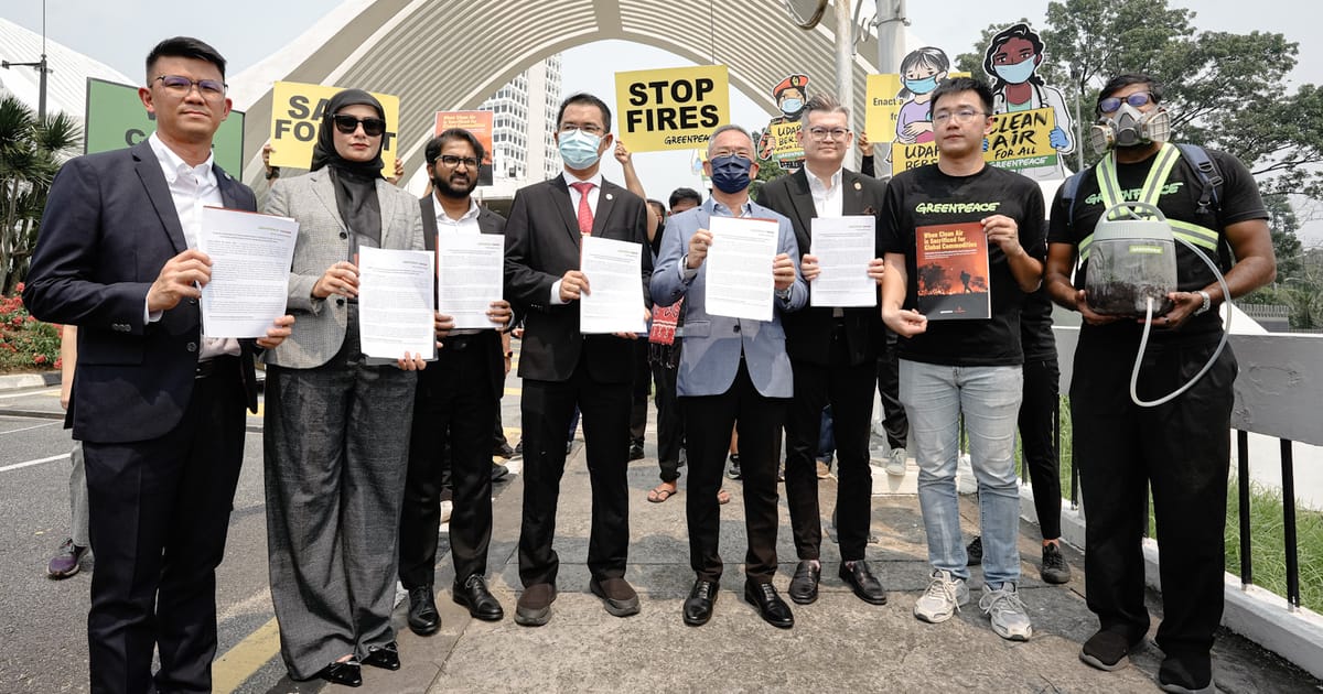 Greenpeace desak tindakan terhadap firma Malaysia atas jerebu