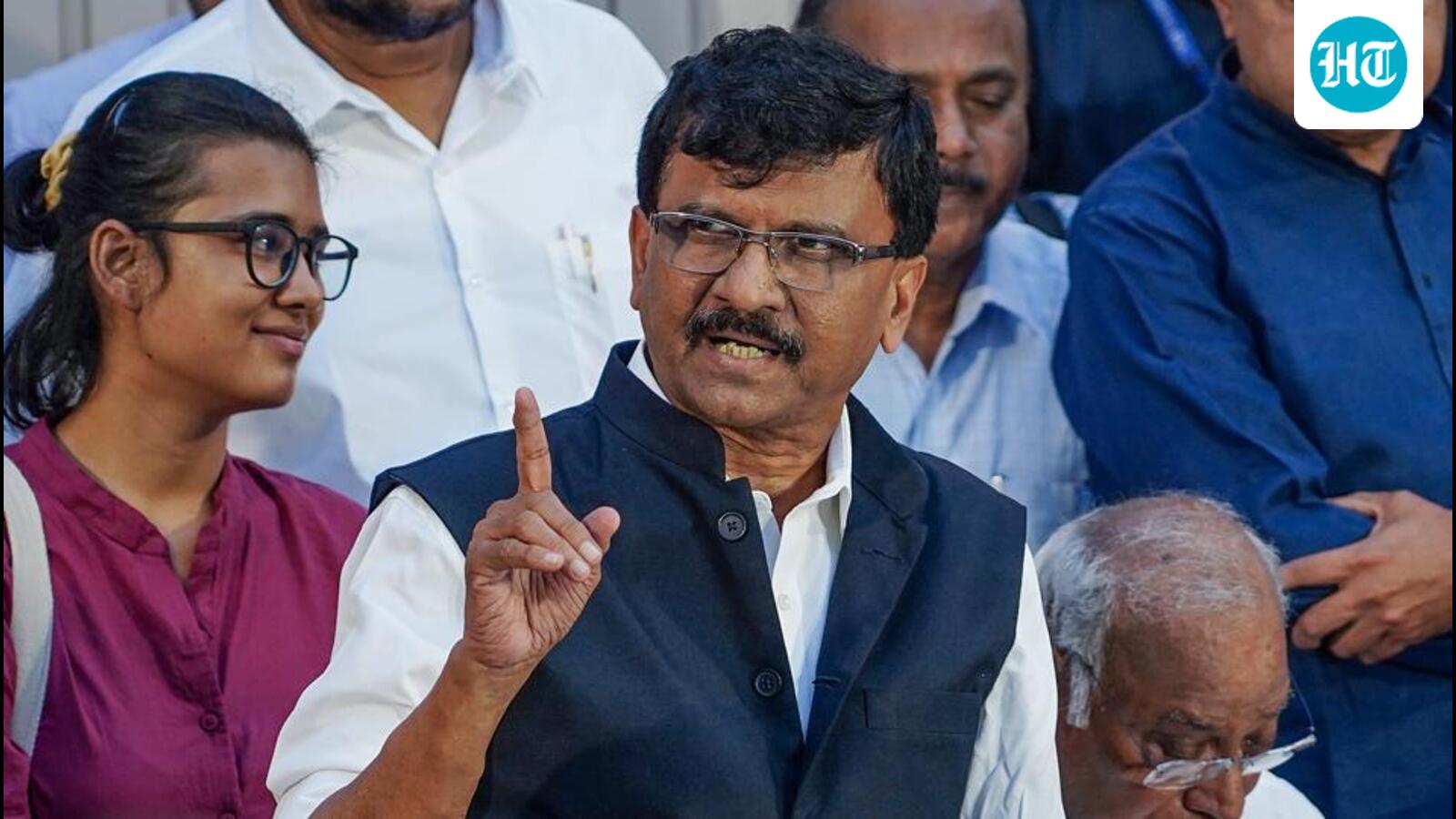 Supreme Court issues summons in contempt case against Raut, Wagle