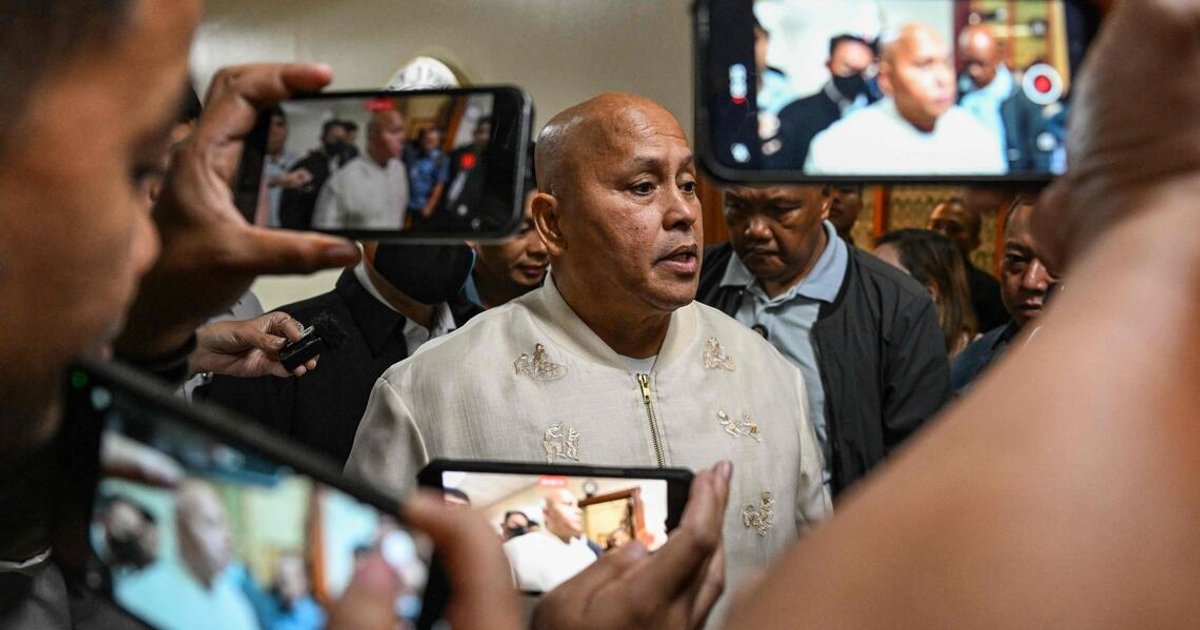 Ex-Philippine police chief in hiding over bounty on life
