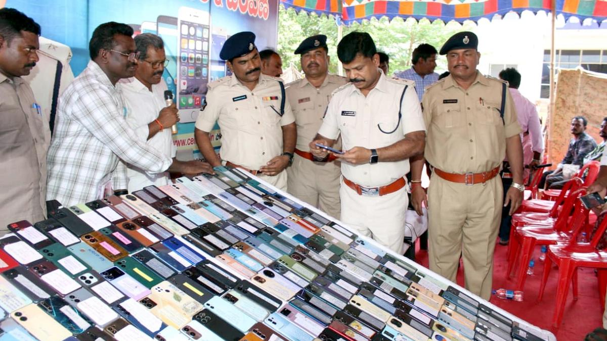 Bapatla police seize 251 mobile phones valued at ₹50 lakh