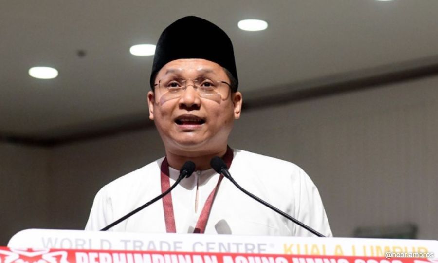 Umno leader fires back at PKR MP over royal pardon remarks