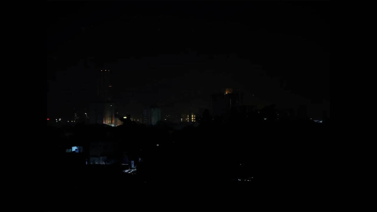 Karachi erupts in protests as power crisis deepens, roads blocked