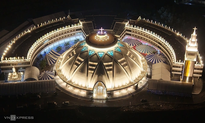 Vietnam Opens Landmark Catholic Shrine with 50-Meter Virgin Mary Statue