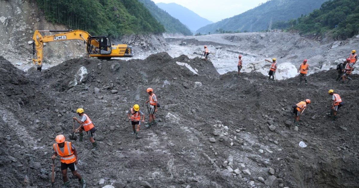 Nepal flash floods trap thousands in hydropower tunnels near Tibet border
