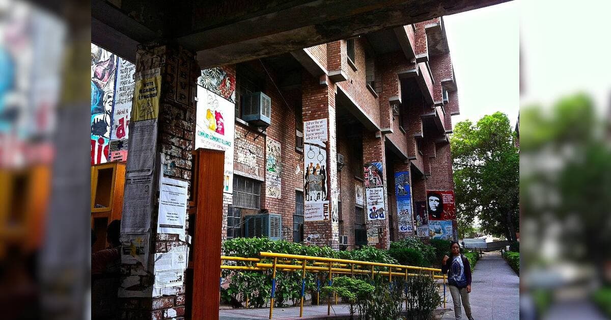 जेएनयू से निकाले गए प्रोफेसर और कांग्रेस सांसद को दिल्ली पुलिस ने तलब किया