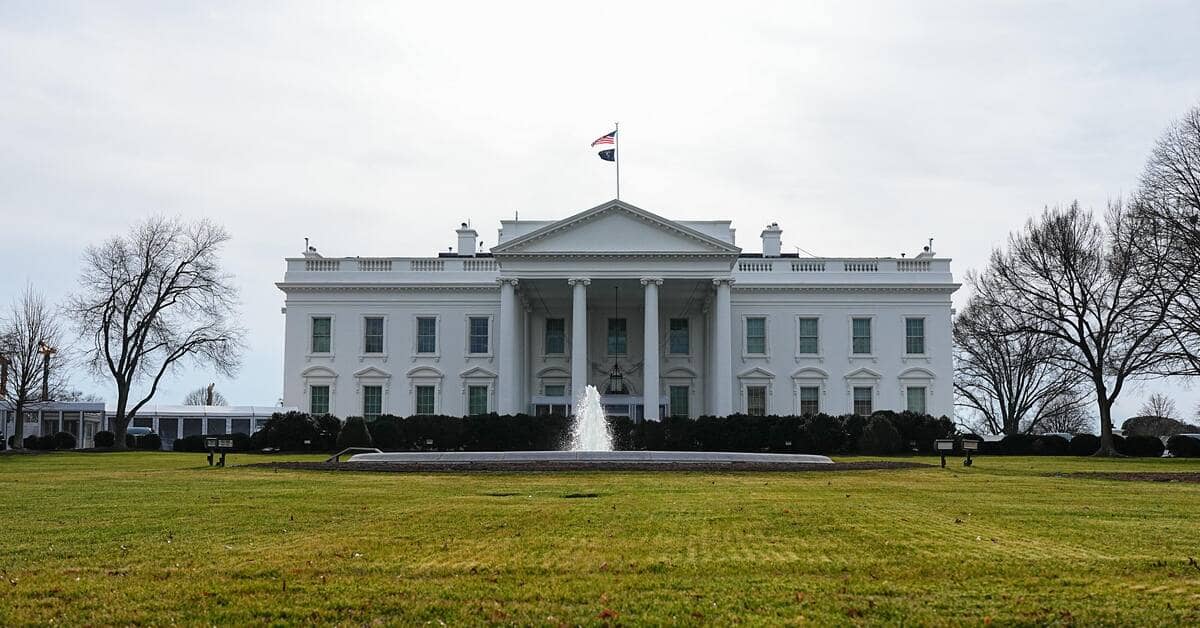 White House restores press access after court rules ban unconstitutional
