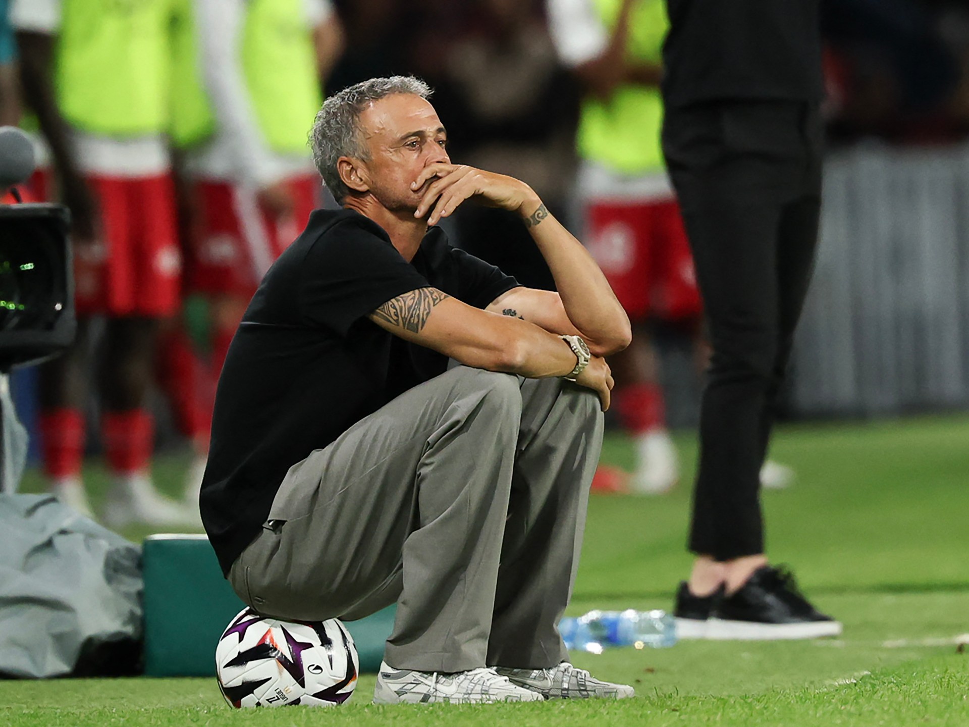 PSG's Enrique brushes off worst league start in 16 years