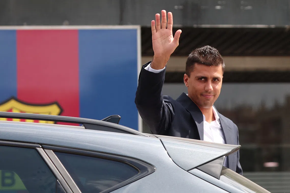 Barcelona secures Rodri from Manchester City until 2030