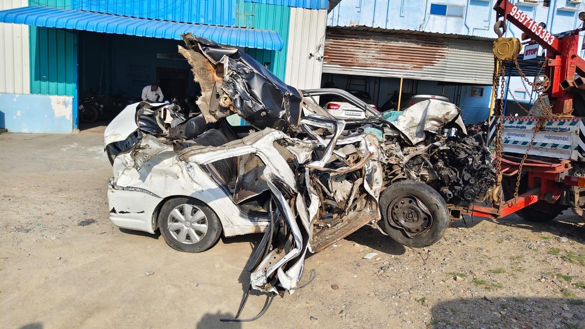 रानीपेट और तिरुवन्नामलै में सड़क दुर्घटनाओं में चार लोगों की मौत