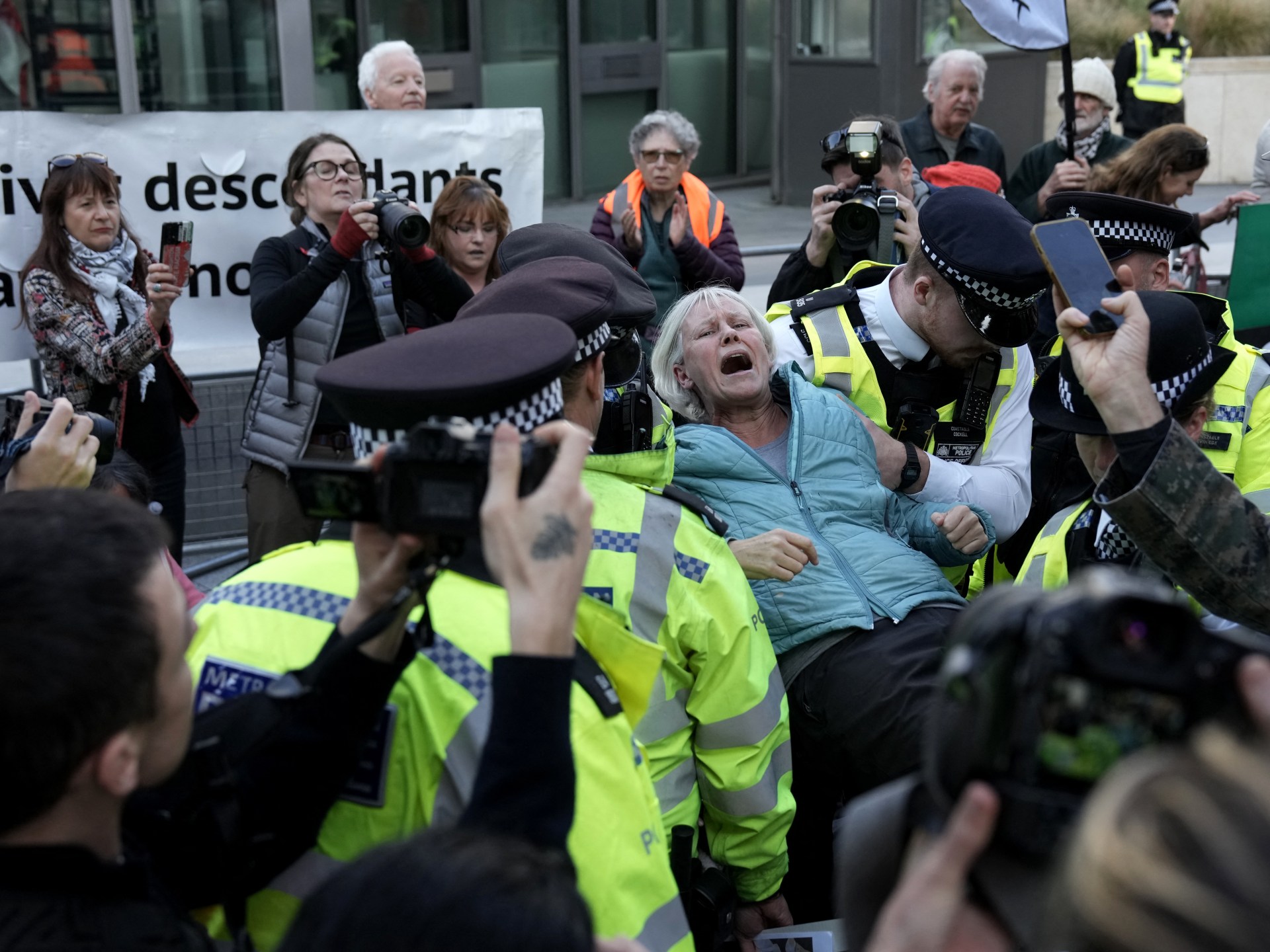 London Police Detain 48 During Palestine Action Protest Rally