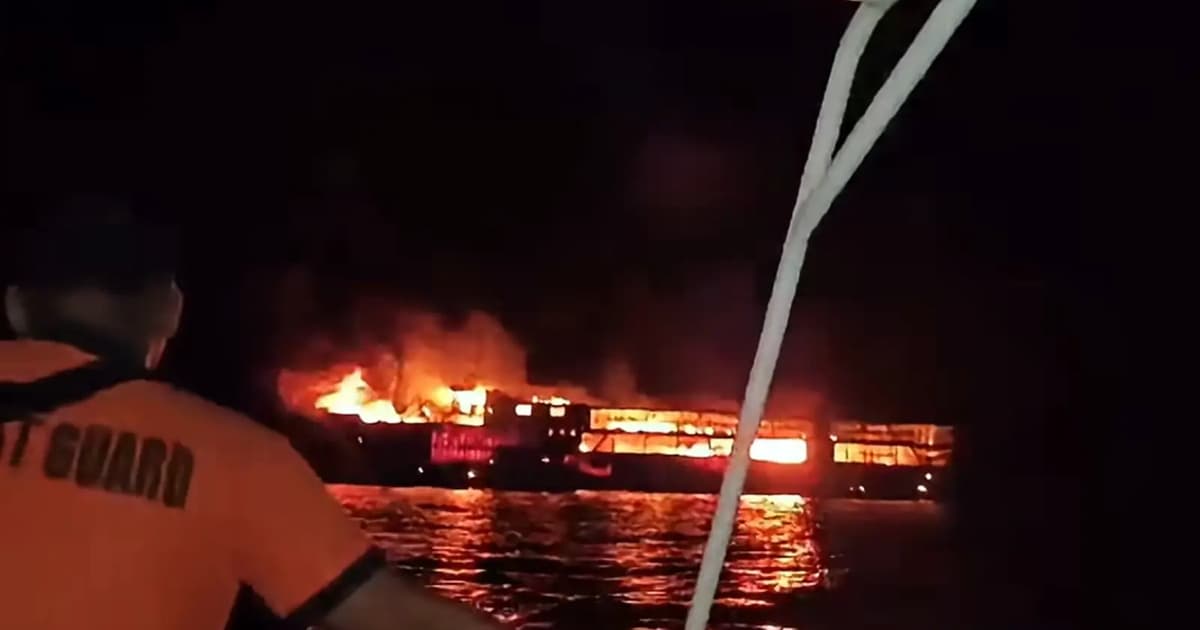 Kapal Feri Filipina Terbakar, Lima Tewas dan 87 Dilaporkan Hilang