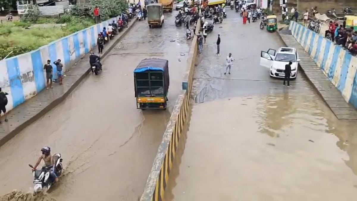 Bangalore underbridge floods after heavy rain, disrupts tech corridor commute