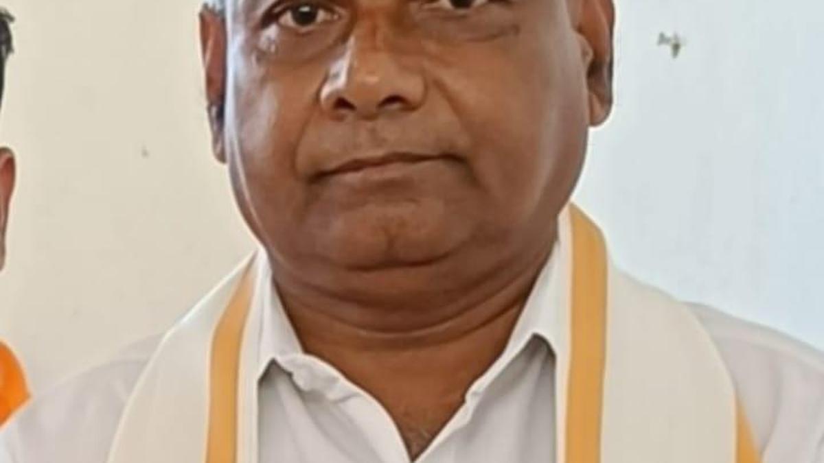 Officials pressed to accelerate Sujala Sravanthi irrigation project completion
