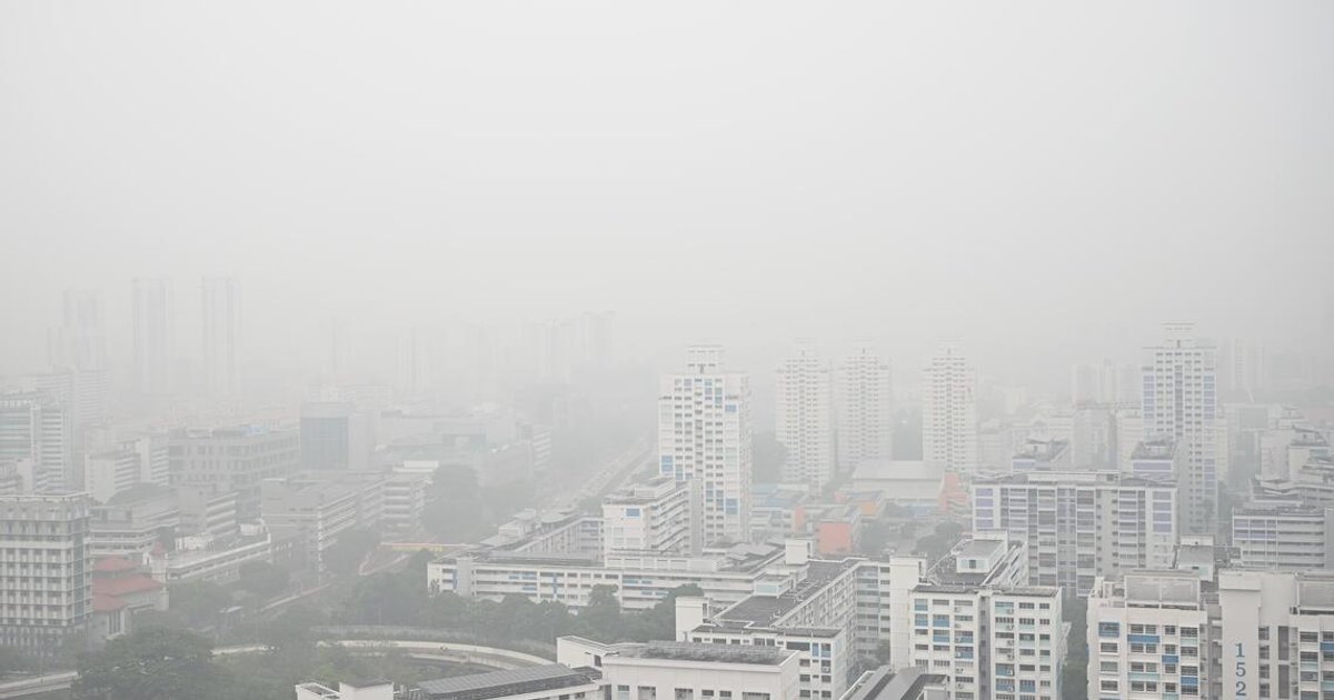 Monitor Real-Time Air Quality Readings Across Singapore