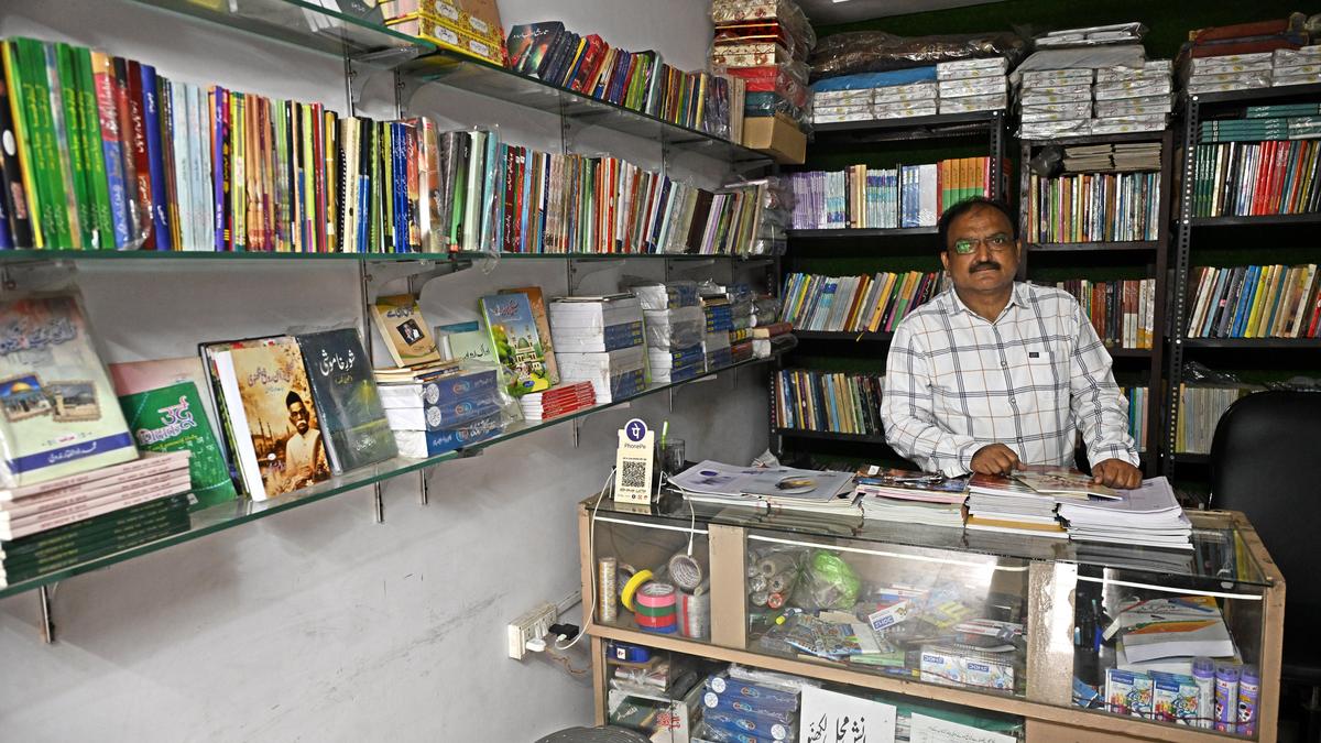 उत्तर प्रदेश में उर्दू का संकट: सरकारी उपेक्षा से भाषा को खतरा