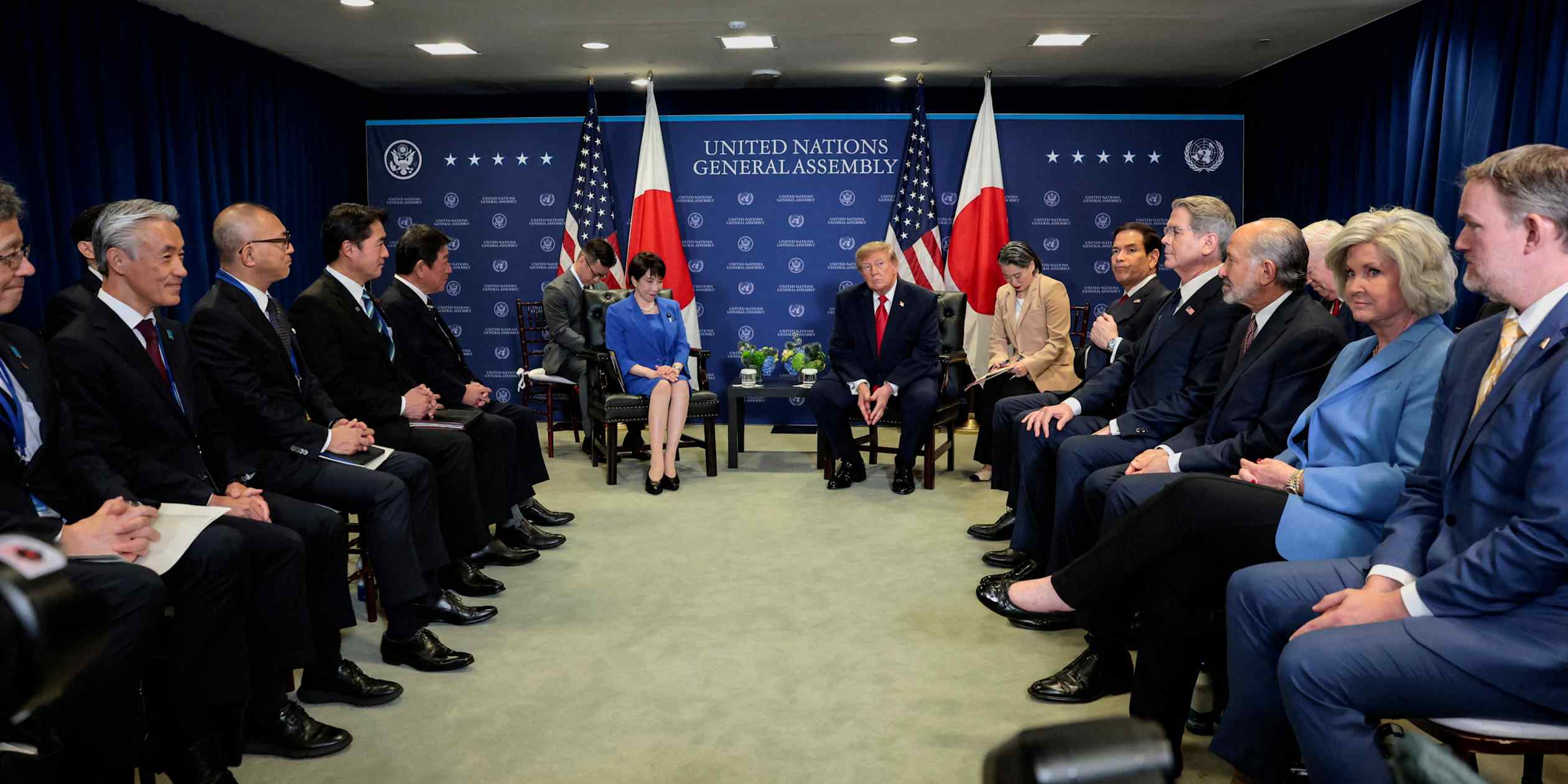 Trump's Yen Weakness Comments Spark Debate Over Trade Policy Direction