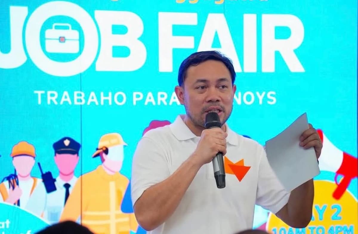 Villar pushes bill to ease employment document costs for poor Filipinos