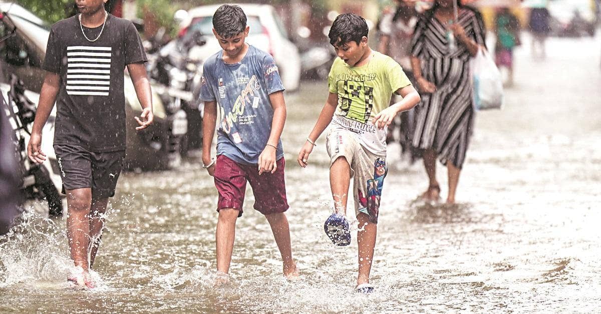 Delhi to remain dry today; weekend rain and thunderstorms expected