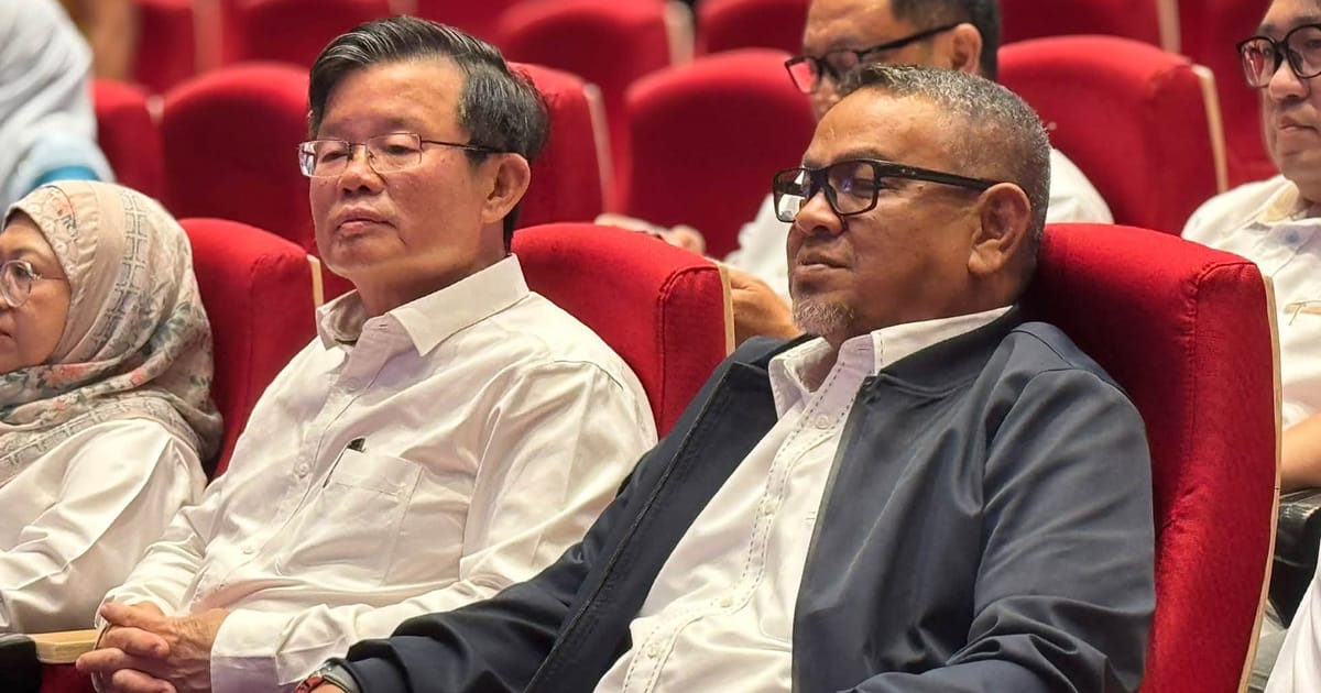 Zahid caught between UMNO-PH tensions despite administrative cooperation