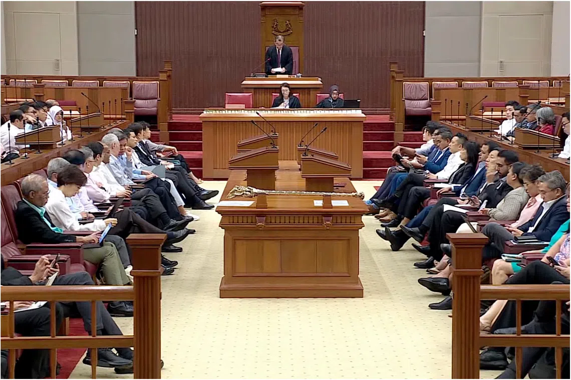 Political Service Salary Framework Expanded to Attract Mid-Career Recruits
