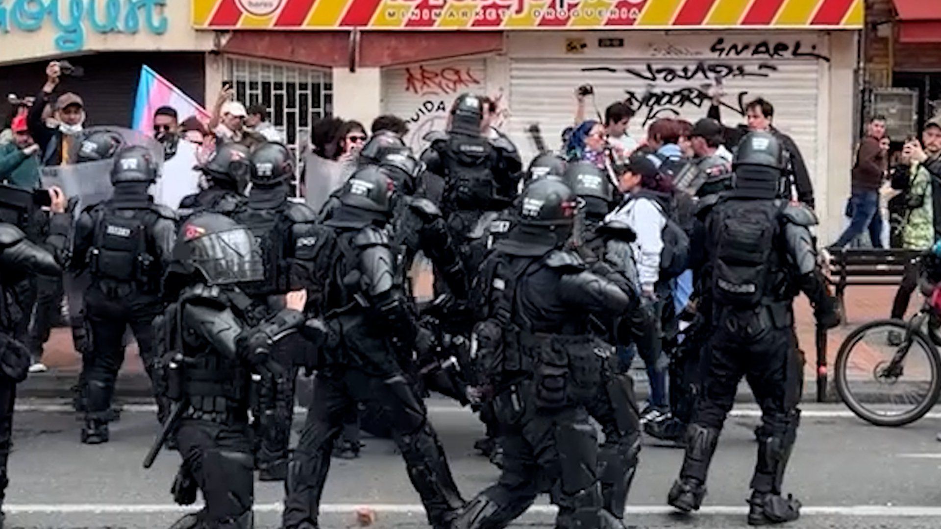 Colombia police disperse museum protesters over historical concerns