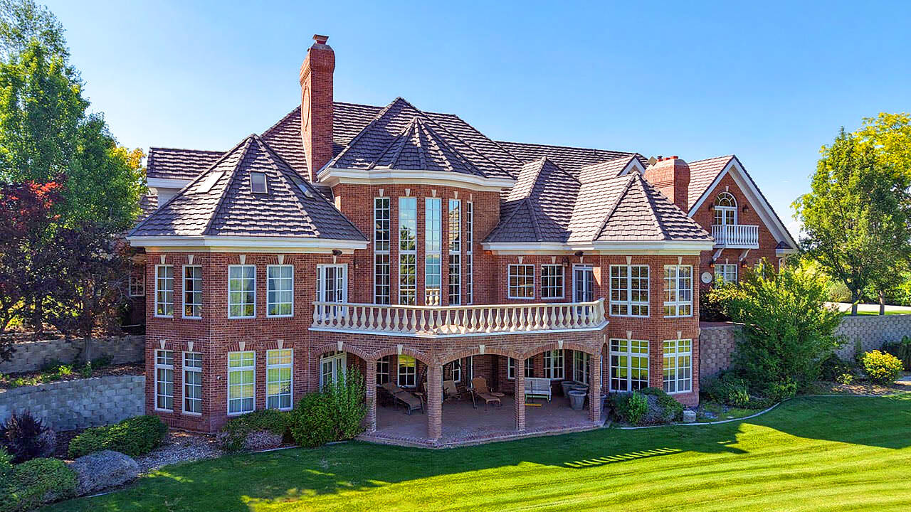 Idaho riverfront mansion set for unreserved auction at $3.86 million