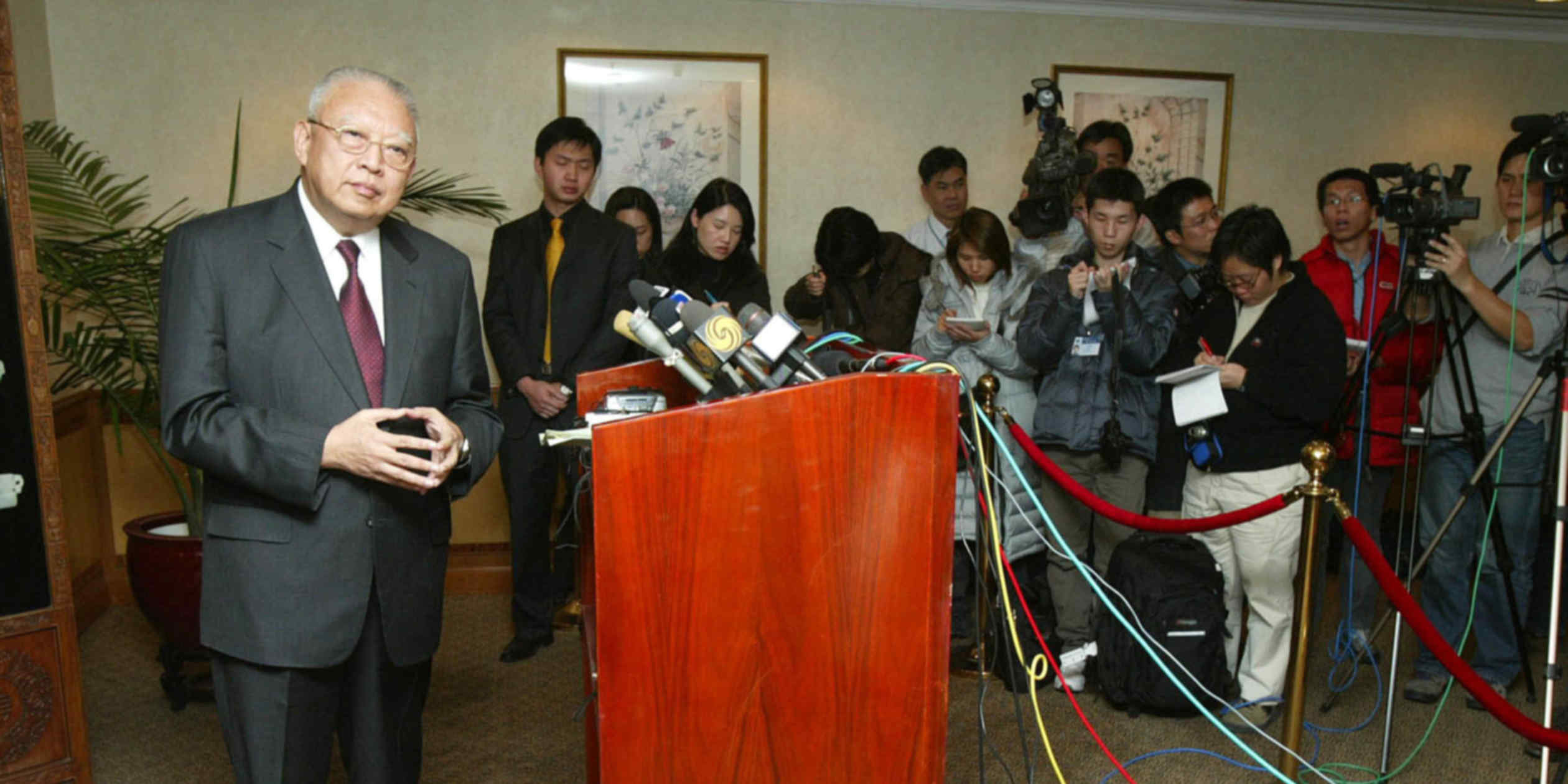 Tung Chee-hwa, Hong Kong's First Chief Executive, Dies at 89