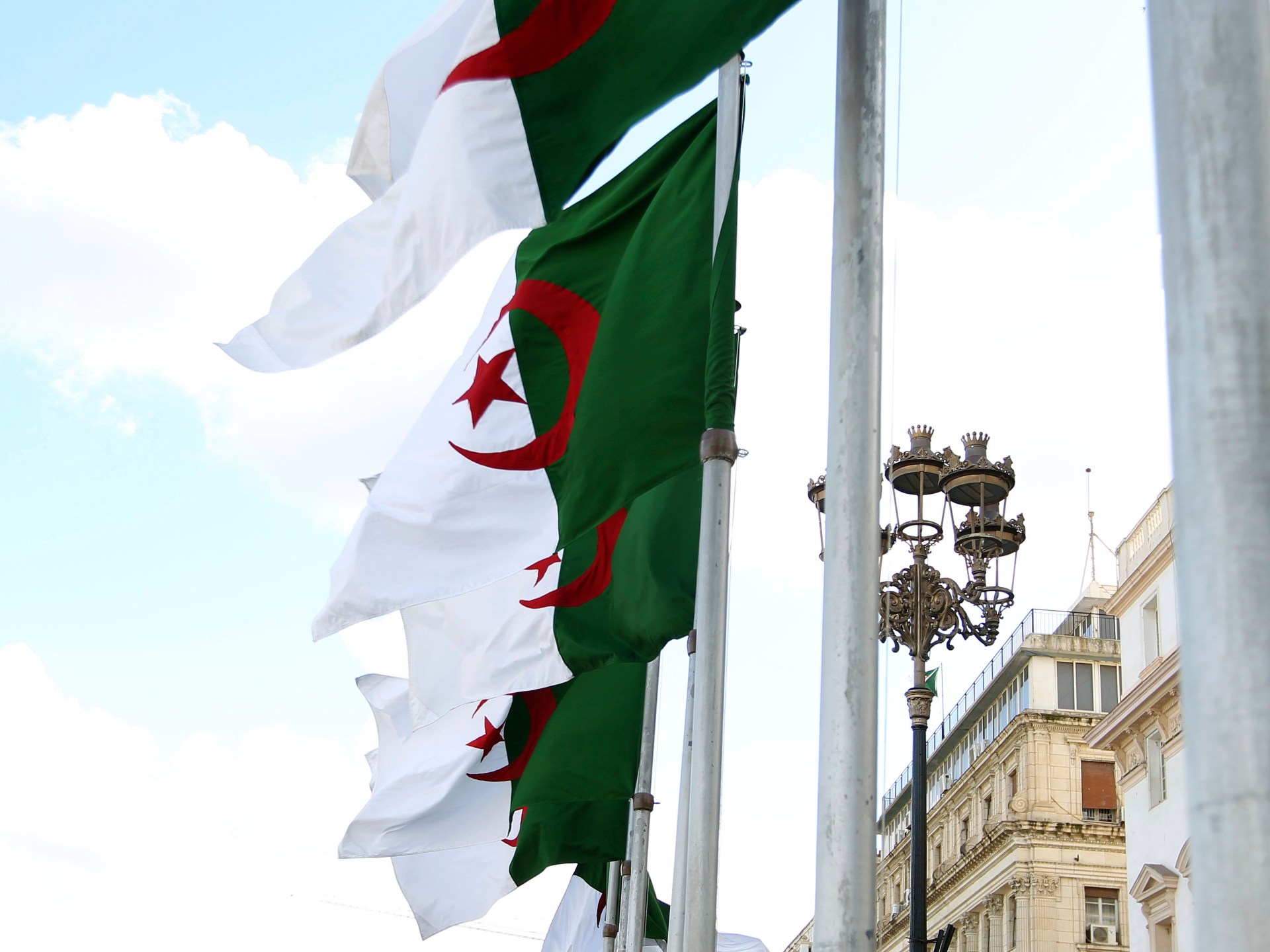Algeria severs diplomatic ties with UAE over regional tensions