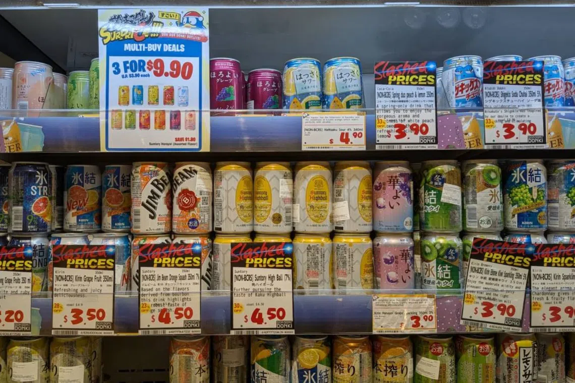 Singapore retailers clear drink stocks ahead of Return Right logo deadline
