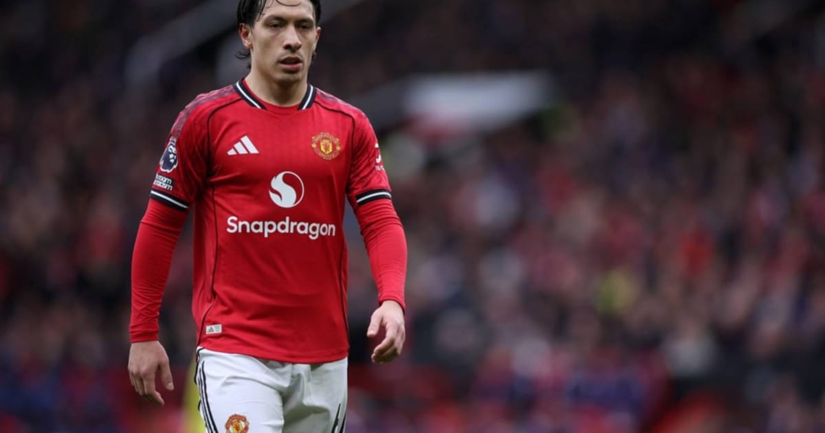 Man Utd Defender Issues Apology After Criticising Club Leadership